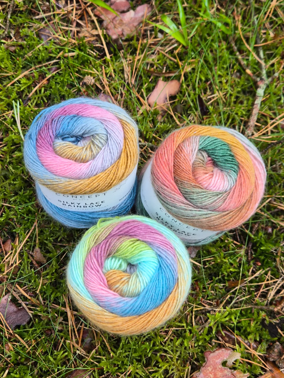 Silky Lace Rainbow – Katia
