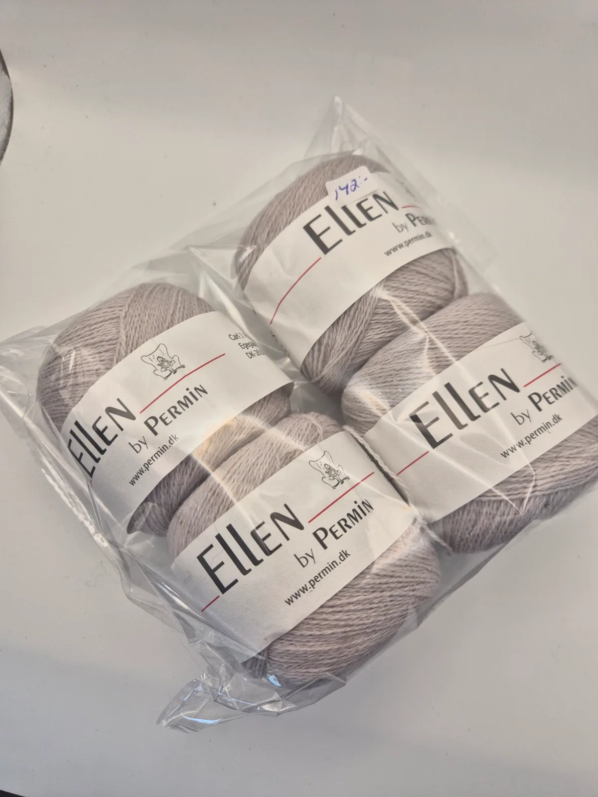 Rea paket Ellen 4 nystan färg Ljuslila 883534 – Permin