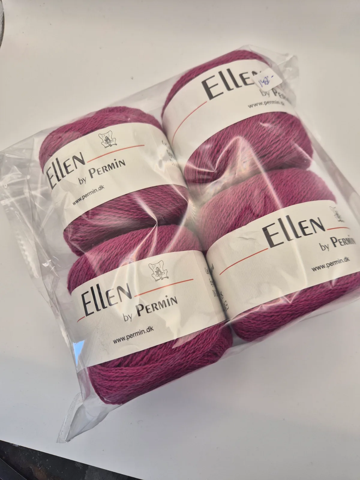 Rea paket Ellen 4 nystan färg Magenta 883512 – Permin